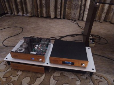 Acoustic_pre_power_amps.jpeg