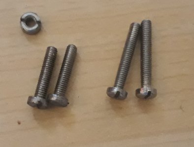 Screw sizes for EG1400 and Classic 700.jpg