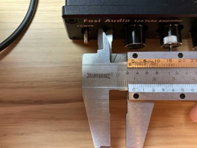 Photo-5---Fosi-Audio-3-5mm-connector-space-9-5mm-thick.jpg